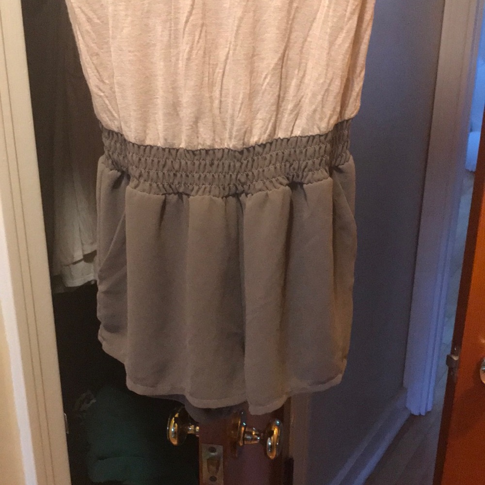 Romper - Picture 2 of 5